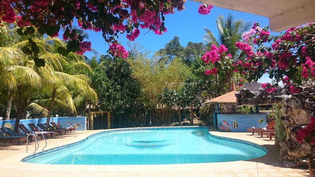 Coco White Beach Resort Бохол Экстерьер фото
