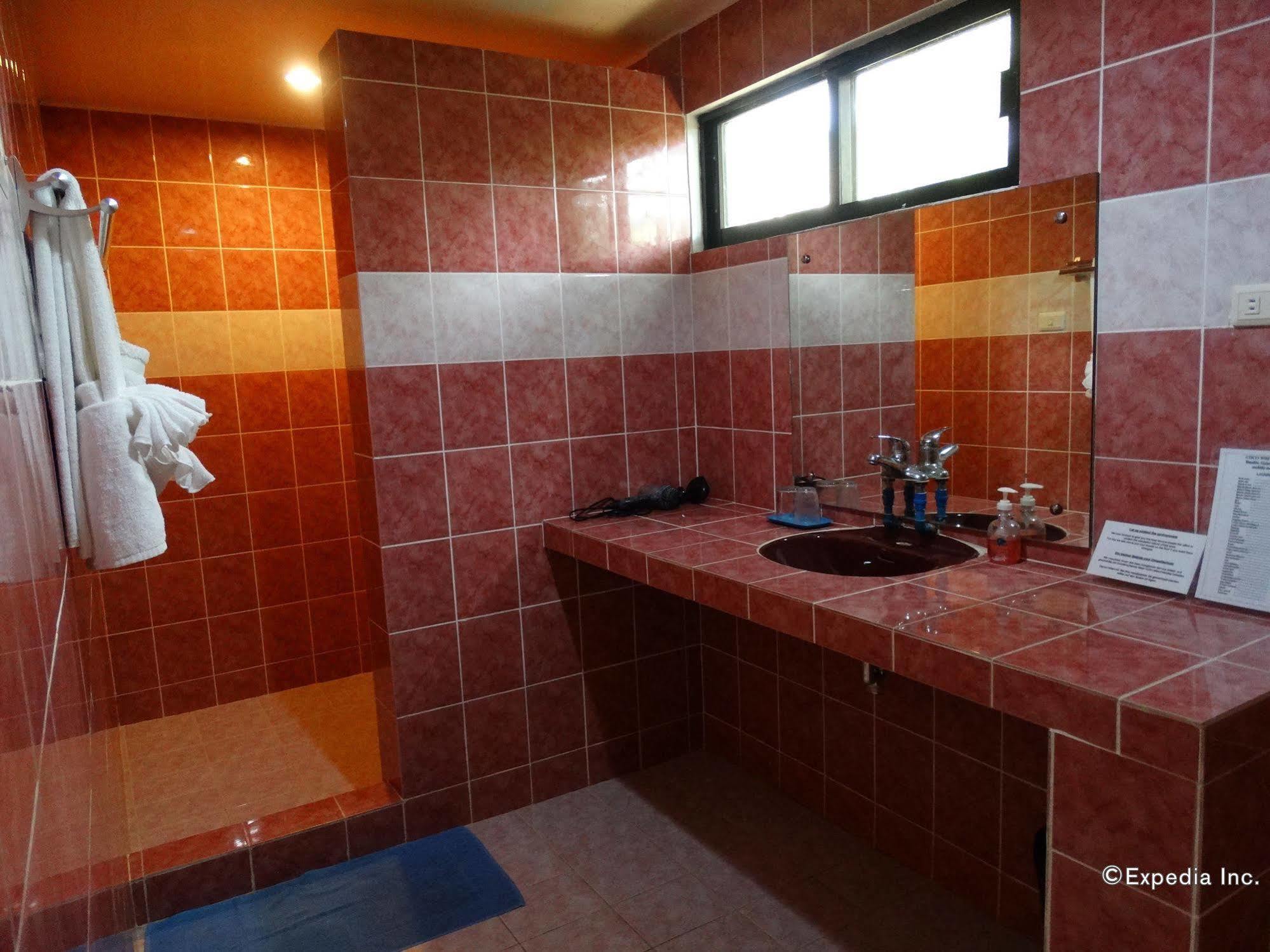 Coco White Beach Resort Бохол Экстерьер фото